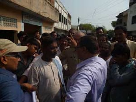 Explode and asphyxial death of seven persons of a family
