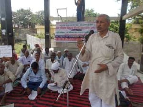 " The central government is anti-labor '