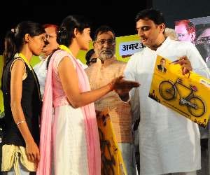  attraction of amar ujala medhavi chatra samman samaroh