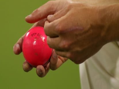 first day night test match host by australia