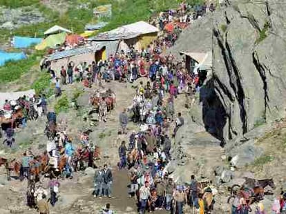 1 bottled water cost hundred rupees in amarnath yatra