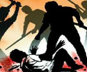 Angry mob beat three gangsters killed in Bihar