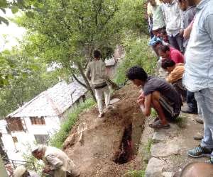 people buried dead body to get life back.