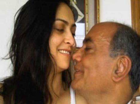 digvijay singh pic with his girl friend amrita rao in an english newspaper