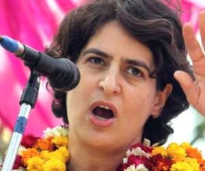 high court notice to information commession in priyanka land case.