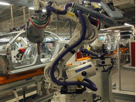 Robot kills contractor in Volkswagen Unit