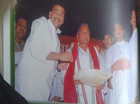 shalindra has direct relation to samajwadi party