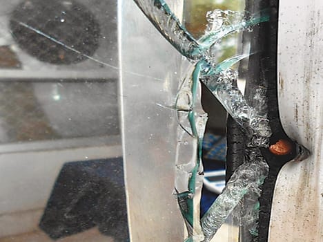 robbers shot Employees of the petrolpump