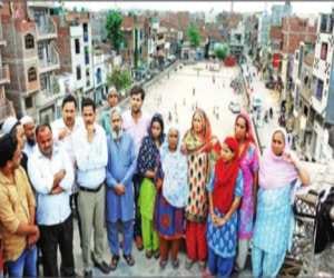 tense situation in NE delhi shriram colony due to rss shakha