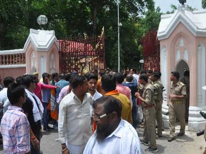 UP BJP MPs end its protest.