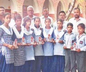 scholarship to daughters, campaign by retired pricipal 