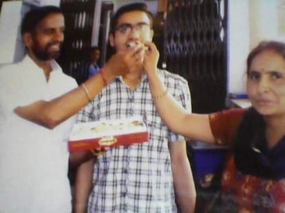 vishv mohan youngest ias from himachal