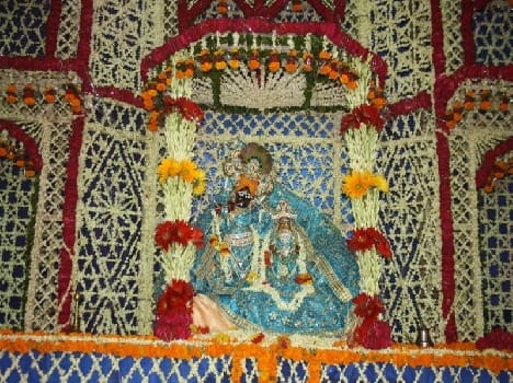 jhoolnotsav in chhote sarkar temple