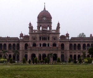 heritage status to 2 colleges of punjab