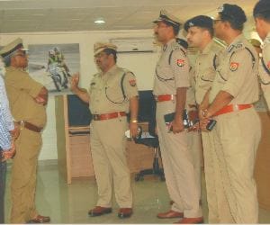 Dgp jagmohan yadav blames officers of up