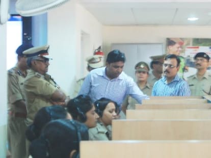 Dgp jagmohan yadav blames officers of up