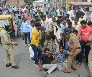 Lathicharge on Gram Rojgar Sevak.