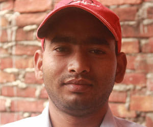 ravi kumar denied bribe for bank clerk, now become ias officer