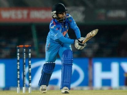 women india defeat newzeland in oneday cricket series