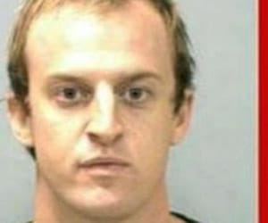 australian wanted criminal asks police to remove his photo from fb