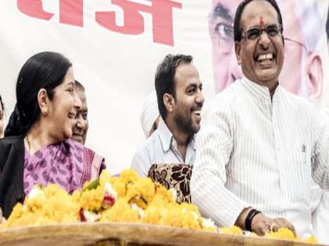 shivraj singh chauhan meats shushma swaraj