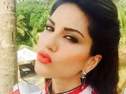 Sunny Leone is amazed about Priyanka Chopra popularaty in US