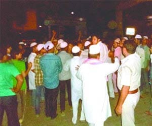 S-7 and S-10 block in the state communal riots