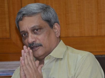 parrikar given hints to retire