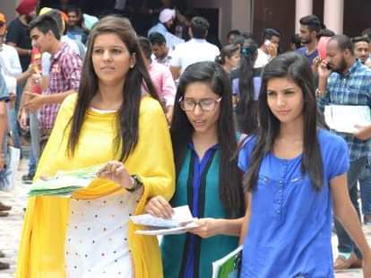 DU students asked help to rbi governor for internship course