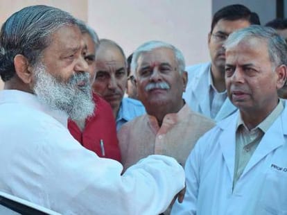 rebellion in bjp, anil vij satire on ratan lal kataria