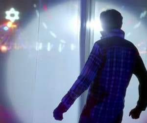 Graffiti on Shahrukh Khan's house walls is a part of promotion for his 'Fan' movie?