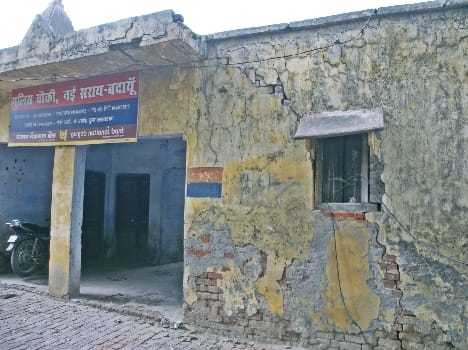 Police remained on paper posts
