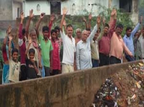 Homes entered the water , sewer cleaning 