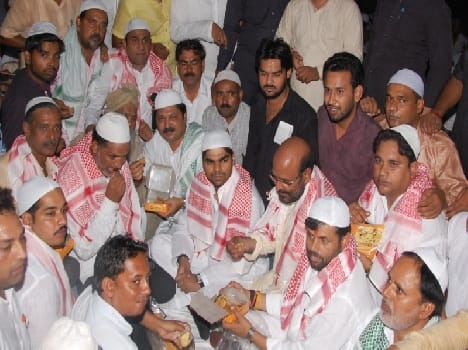 roja ifrar shows communal unity