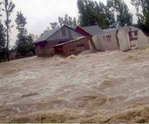 cloud burst in pahalgam two dies
