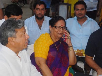 SP leaders clash at Roza Iftar programme in jail.