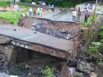 cloudburst in budhal 