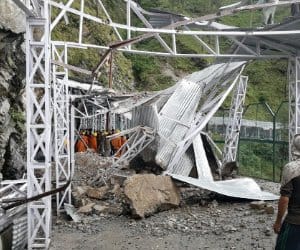 landslide at vaishno devi marg in katra