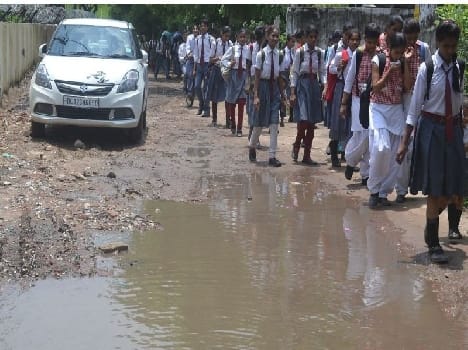 The rain water from the city Ksbon