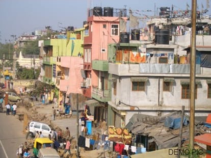 Communal clash in delhi's majnu ka tila, tension still continues