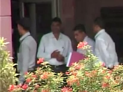 cbi investigate vyapam scam clu in 12 tonns documents