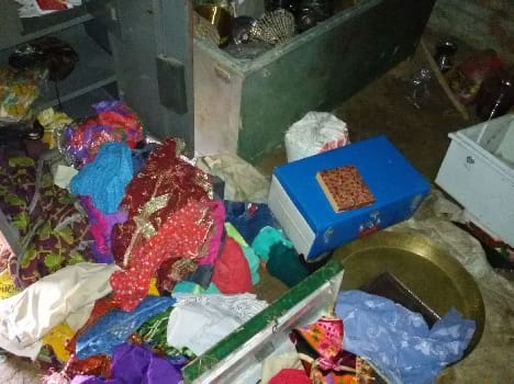  Three houses steal millions by Nkb