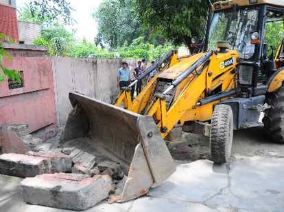 32 illigal construction will destroyed by lda