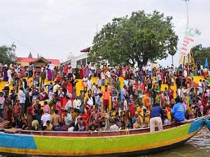 Andhra Pradesh offers beggars Rs 5,000 to stay away from river festival