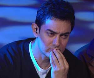 Response to Aamir’s casting tweet makes server crash