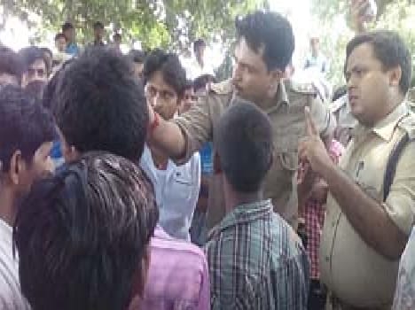 Khaki prison Market silence