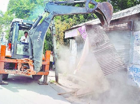 200 illegal building dameged by govt