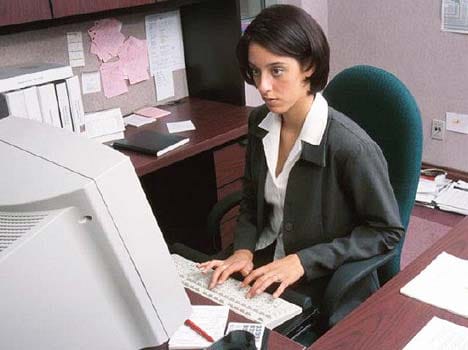 women are more prone to health issues in office than men