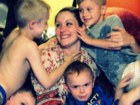 Why this women wants to be nude infront of sons?