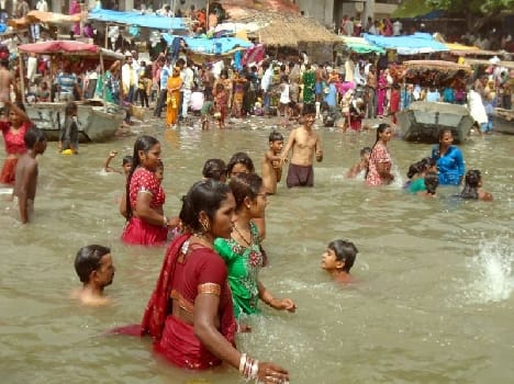 Aashaadh moon - devotees took a dip in the Ganges